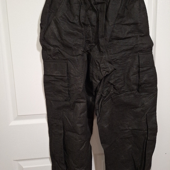 Frogtoggs size m outdoor weather pants - Picture 2 of 4